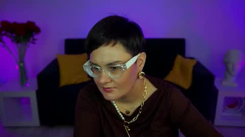 Snapshot of lauradavidsons chatting on November 22, 10:20 pm lauradavidsons online show from November 22, 10:20 pm