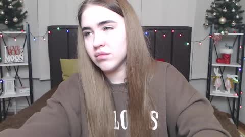 LauraHlot online show from January 5, 9:25 pm