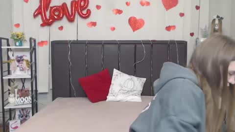 LauraHlot online show from January 18, 8:23 pm