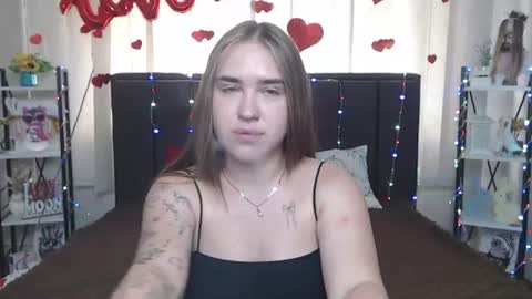 LauraHlot online show from July 6, 3:03 pm