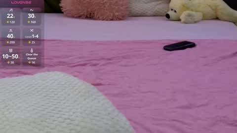 LauraMirage online show from October 9, 7:50 am