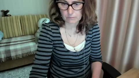 Snapshot of lauraoven1 chatting on May 29, 7:17 am Lauraoven1 online show from May 29, 7:17 am