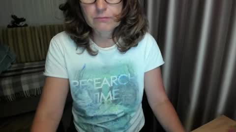 Snapshot of lauraoven1 chatting on July 15, 6:57 pm Lauraoven1 online show from July 15, 6:57 pm