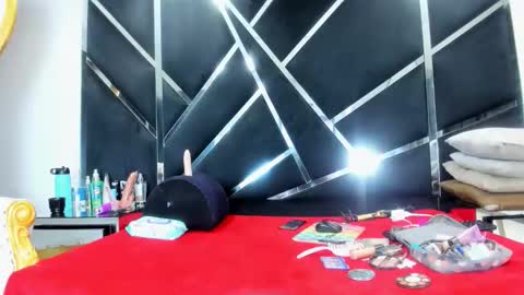 LauraScarlet online show from March 2, 4:25 am