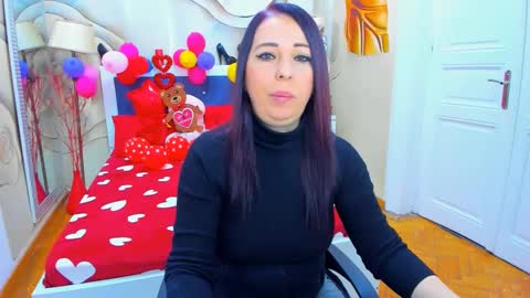Laura online show from February 16, 4:42 am