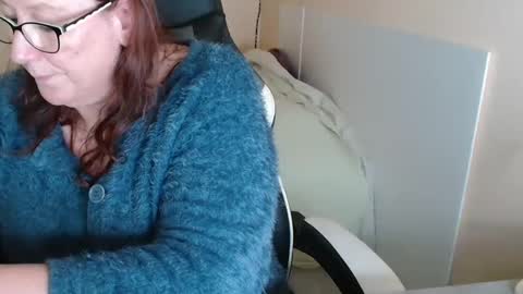 laureanne online show from January 20, 2:36 pm