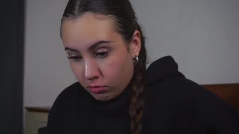 Monica online show from November 29, 9:12 am