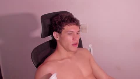 Laureent online show from April 10, 1:22 am