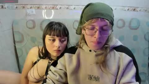 Laures666 online show from June 19, 10:08 am