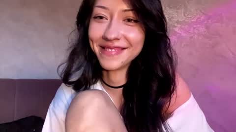 laurelimaino online show from July 1, 5:02 pm
