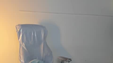 Lauren online show from March 29, 5:35 pm