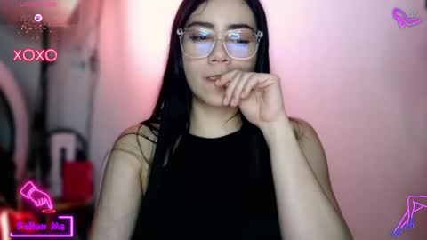 Snapshot of lauren_sweet7 chatting on November 23, 5:29 am Lauren online show from November 23, 5:29 am