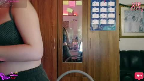 Lauren online show from February 28, 11:44 am