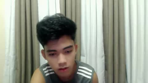 laurence_cuttieguyhere online show from March 7, 5:43 pm