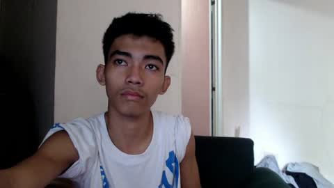 laurence_cuttieguyhere online show from July 1, 4:03 am