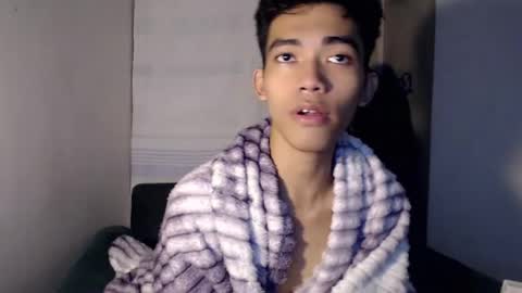 laurence_cuttieguyhere online show from July 15, 6:40 am