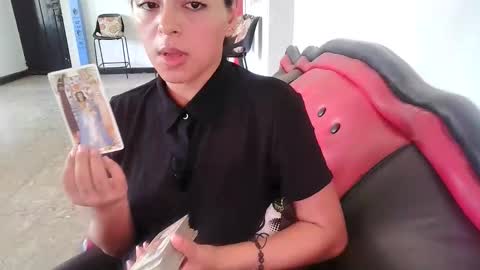 laurenhot94 online show from November 4, 3:22 pm