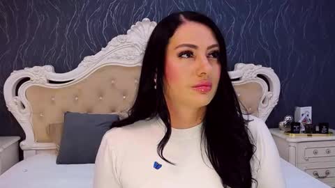 Laura online show from November 4, 7:18 am