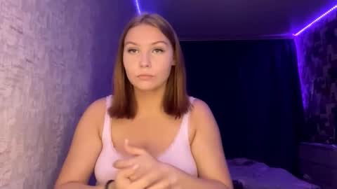 Hannah online show from October 14, 4:19 pm