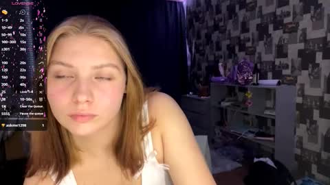 Hannah online show from November 20, 5:01 pm