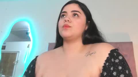 laurenlaine online show from May 5, 9:56 pm