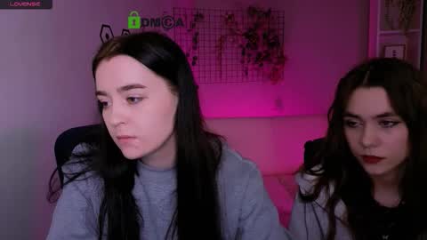 Snapshot of laurenmurrr chatting on February 9, 10:30 am Laure online show from February 9, 10:30 am