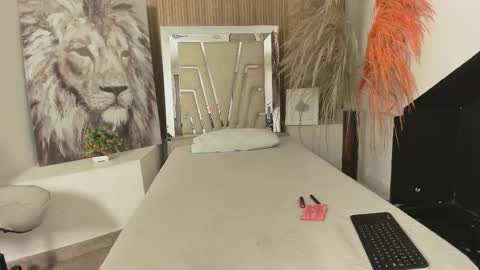 Lauren  online show from January 15, 4:11 pm