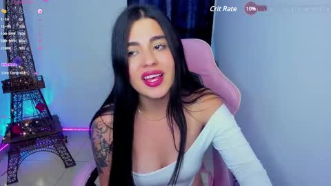 Snapshot of laurenth_foxy chatting on February 18, 10:58 pm lau online show from February 18, 10:58 pm
