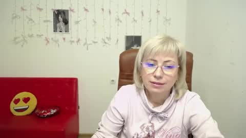 Lauren online show from January 12, 12:10 pm