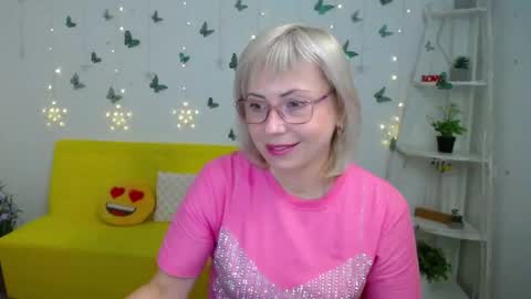 Lauren online show from March 14, 6:08 am