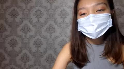 Snapshot of laurideklerk chatting on March 1, 11:07 pm Hannah online show from March 1, 11:07 pm