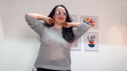 Laury  online show from February 26, 8:08 pm