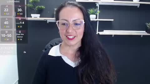 Laury  online show from June 22, 8:39 pm