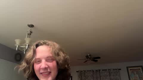 Snapshot of lausfavorite chatting on October 14, 6:14 am lausfavorite online show from October 14, 6:14 am