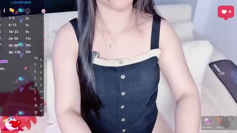 Snapshot of lavender_02 chatting on May 16, 12:18 am Tina online show from May 16, 12:18 am