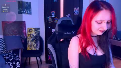 Snapshot of lavender_monster chatting on March 3, 5:30 pm Ada online show from March 3, 5:30 pm