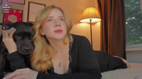 Snapshot of lavender_tender chatting on May 27, 5:43 pm Lav online show from May 27, 5:43 pm