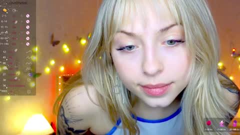 Snapshot of lavenderlav chatting on January 9, 10:52 am Melissa online show from January 9, 10:52 am