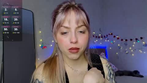 Snapshot of lavenderlav chatting on March 8, 10:32 am Melissa online show from March 8, 10:32 am