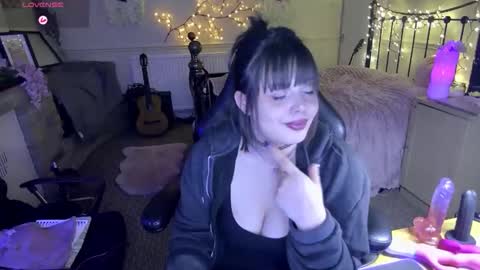 Lavenderrzz online show from February 21, 8:54 pm