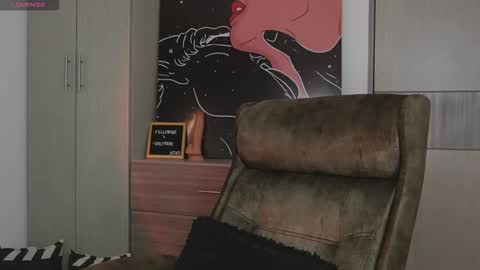 Mara online show from November 14, 2:43 am