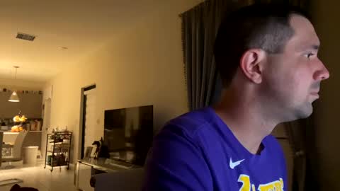 Snapshot of law_cambio chatting on December 7, 9:39 am law_cambio online show from December 7, 9:39 am