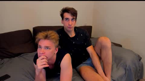 Snapshot of lawrence_miles chatting on October 23, 8:18 pm Lawrence online show from October 23, 8:18 pm