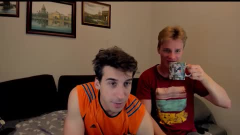 Snapshot of lawrence_miles chatting on October 29, 8:21 pm Lawrence online show from October 29, 8:21 pm