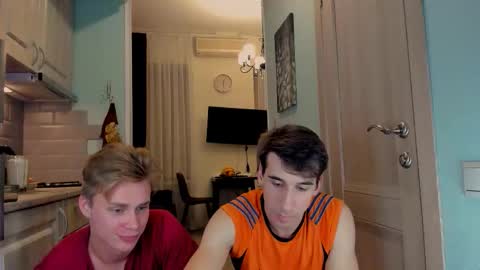 Snapshot of lawrence_miles chatting on October 30, 8:31 pm Lawrence online show from October 30, 8:31 pm