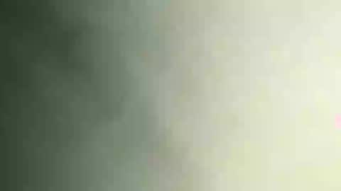 Snapshot of lawrencegreg106 chatting on December 25, 4:11 pm lawrencegreg106 online show from December 25, 4:11 pm