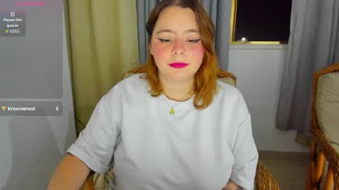 laylaah online show from April 18, 12:03 am