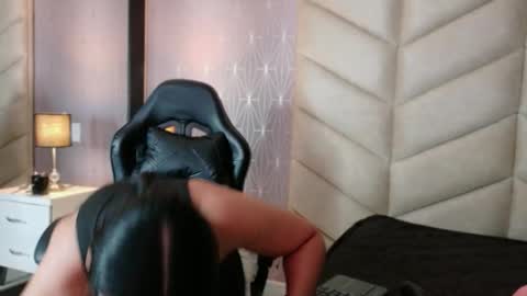 laya online show from January 13, 3:23 am