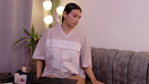 Snapshot of layadoll chatting on July 23, 3:15 am laya online show from July 23, 3:15 am