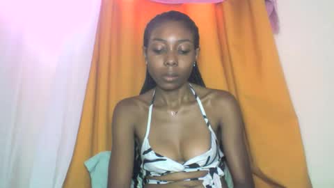 layannek online show from November 15, 5:27 am